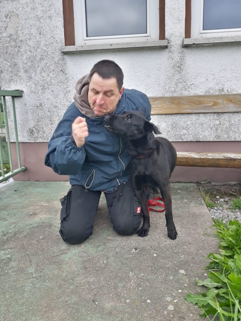 Thorsten Lapsit und Tierschutzhund Puma